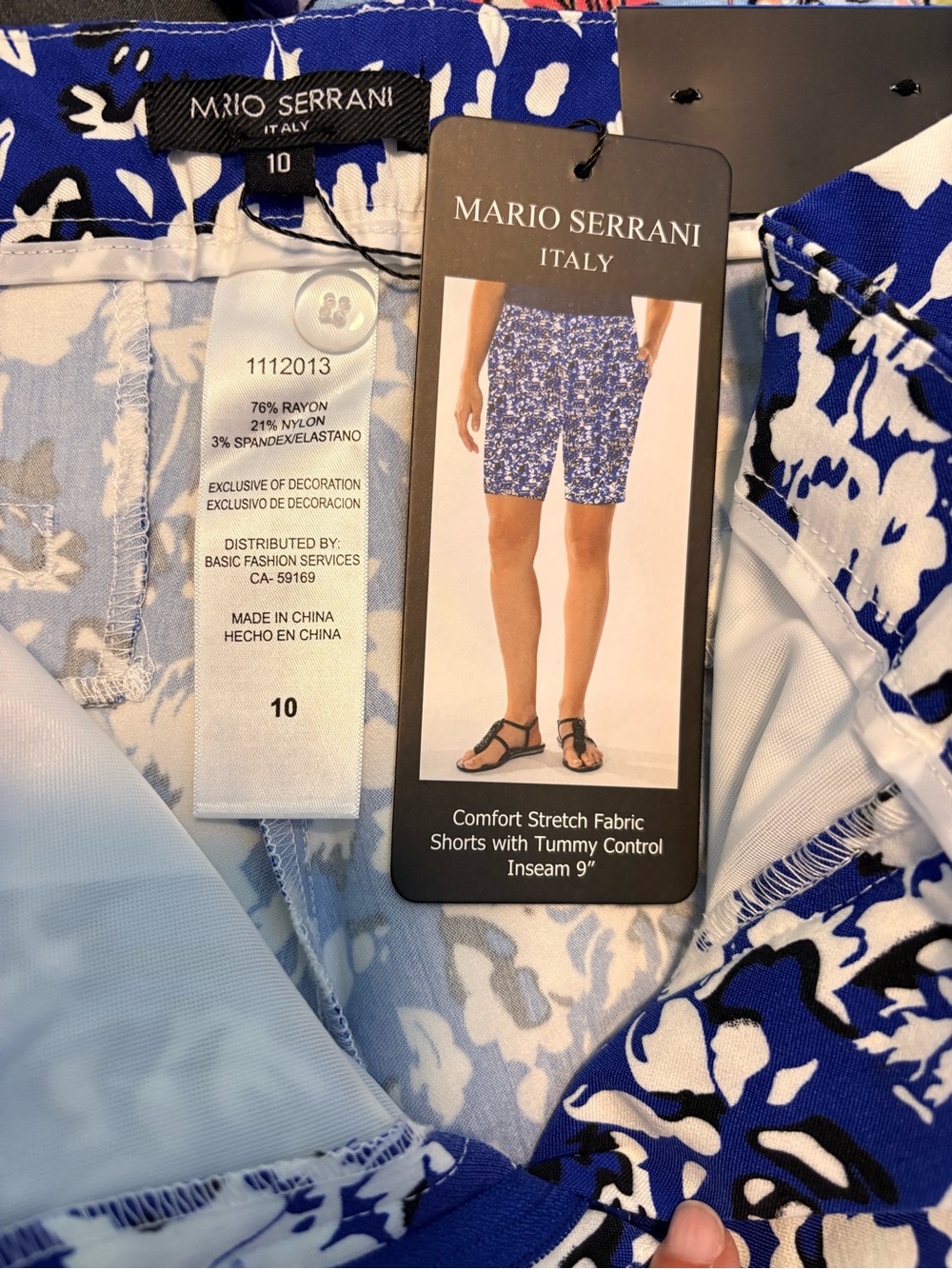 Mario Serrani Blue White Floral Stretch Shorts